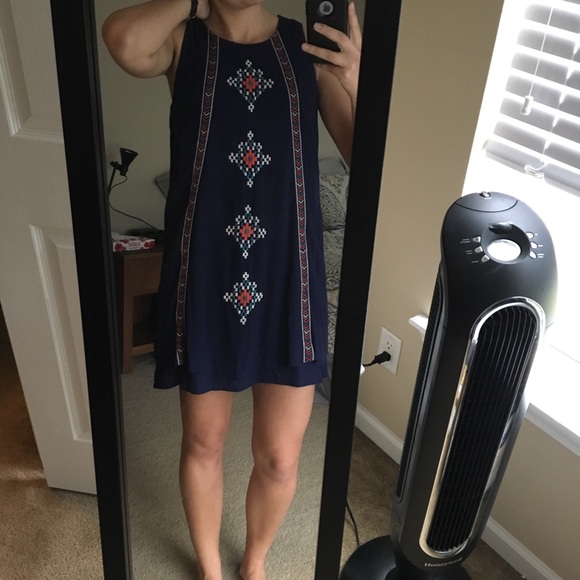 Xhilaration shift dress - Picture 1 of 5